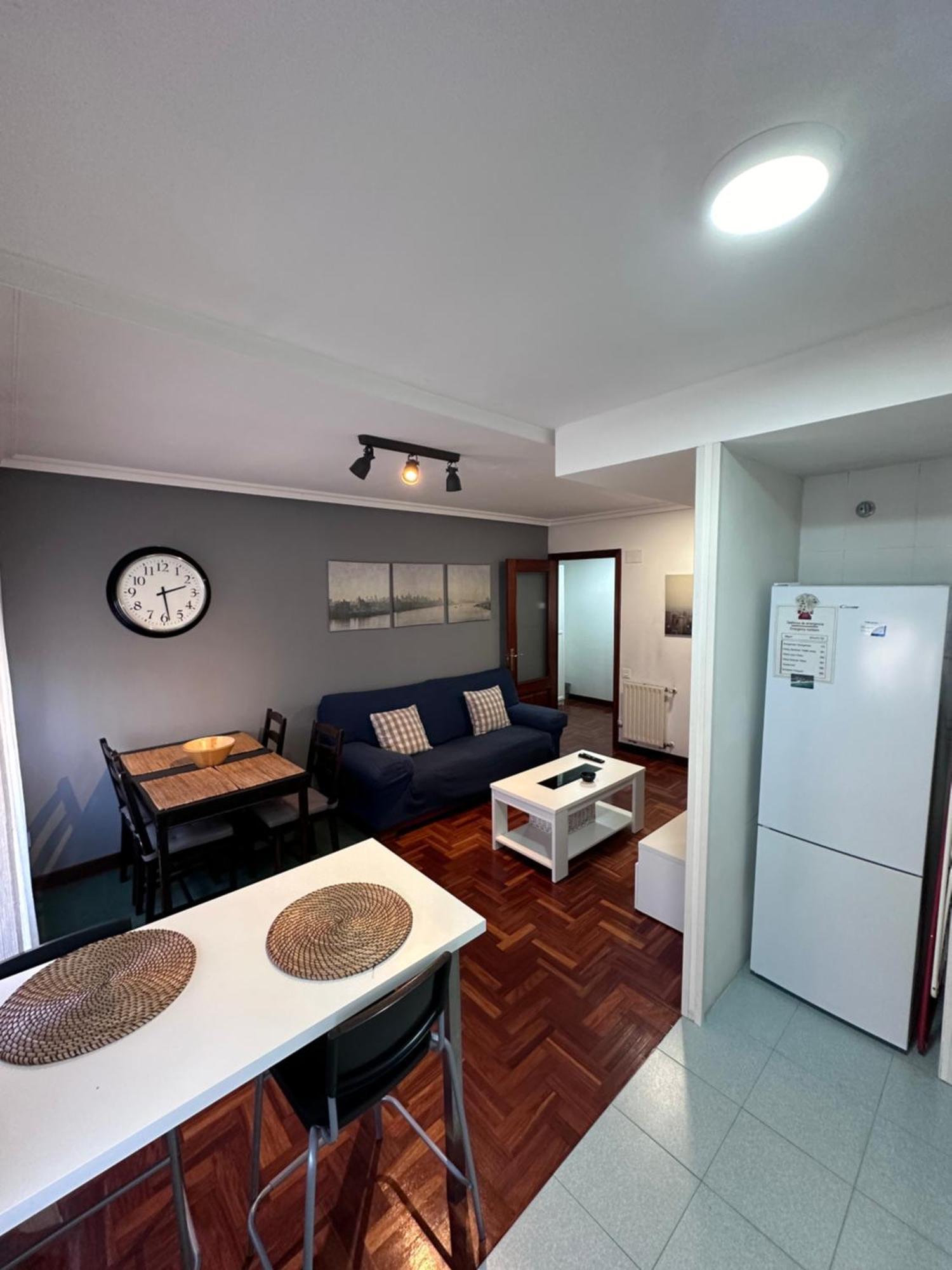 Apartamento Centro Y Playa De Gijon Apartment Bagian luar foto